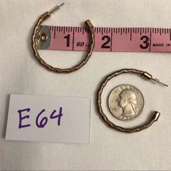 Wrapped Accent Hoop Earrings Gold Tone - Picture 5 of 6